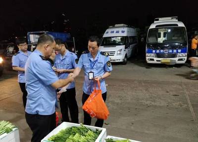 凌晨3点出动!桂城连续2天抽检东方市场蔬果!